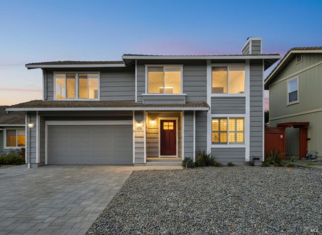 104 Banff Way, Petaluma, CA 94954