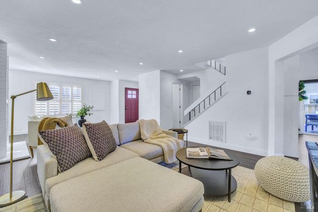 104 Banff Way, Petaluma, CA 94954