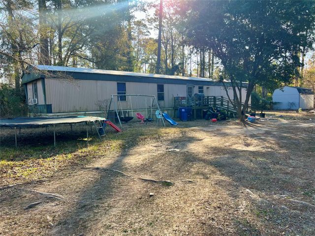 160 Cherokee Lane, Onalaska, TX 77360