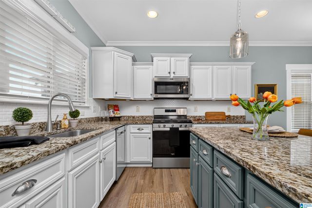 5008 HAWTHORNE PLACE, Chelsea, AL 35043
