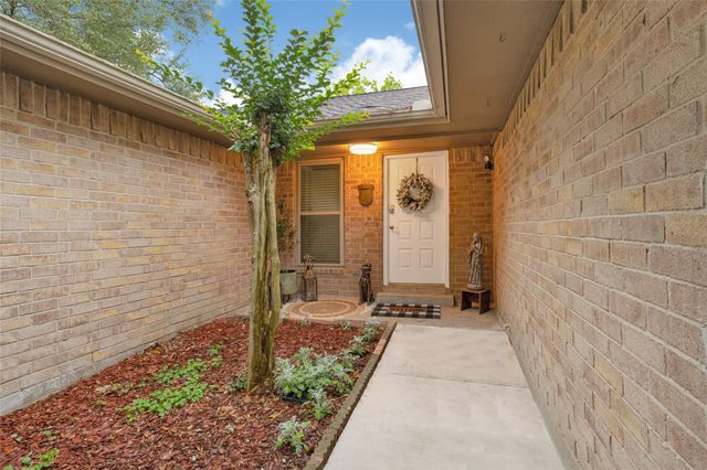 1101 Killarney Avenue, Friendswood, TX 77546