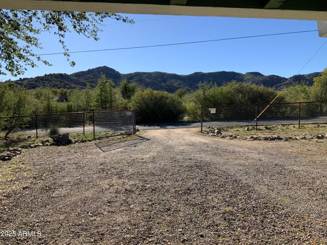 22713 S LAKEWOOD Drive, Yarnell, AZ 85362