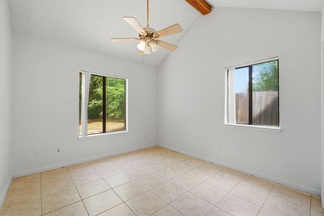 2725 Sherwood Drive, Navarre, FL 32566