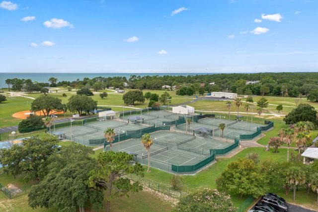 2725 Sherwood Drive, Navarre, FL 32566