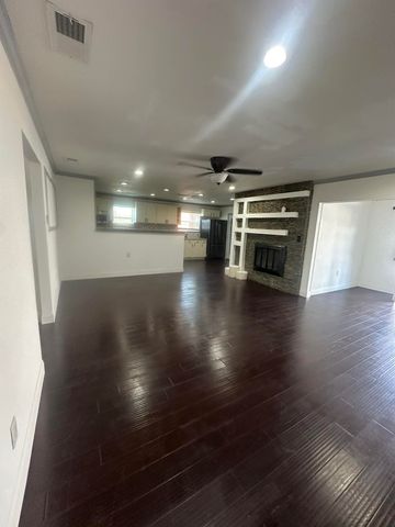 1913 San Antonio Drive, Garland, TX 75042