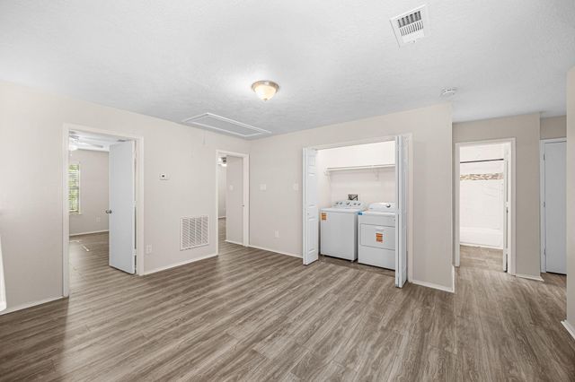 11843 Sunny Stream Drive, Tomball, TX 77375