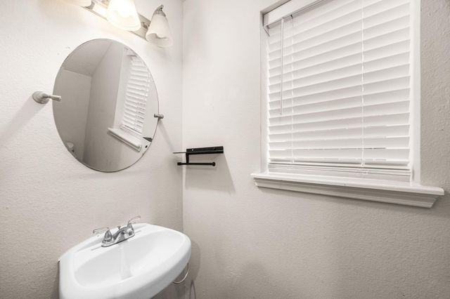 11843 Sunny Stream Drive, Tomball, TX 77375