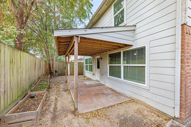 11843 Sunny Stream Drive, Tomball, TX 77375