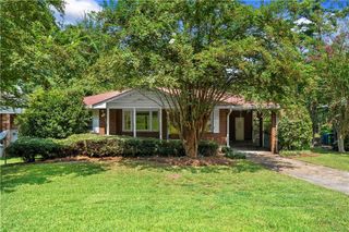 2592 Woodridge Drive, Decatur, GA 30033