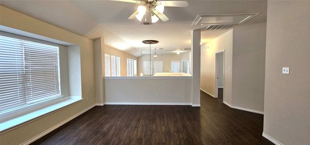 1117 Caudle Loop, Savannah, TX 76227