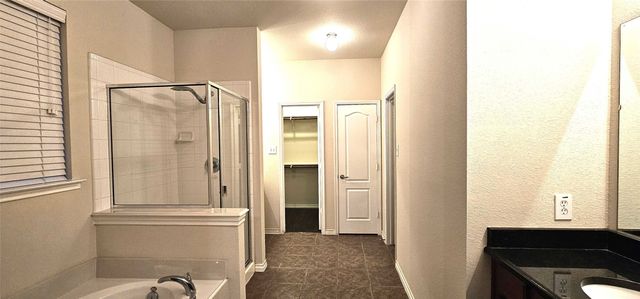 1117 Caudle Loop, Savannah, TX 76227