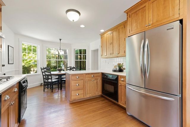 9 Wilson St, Winchester, MA 01890