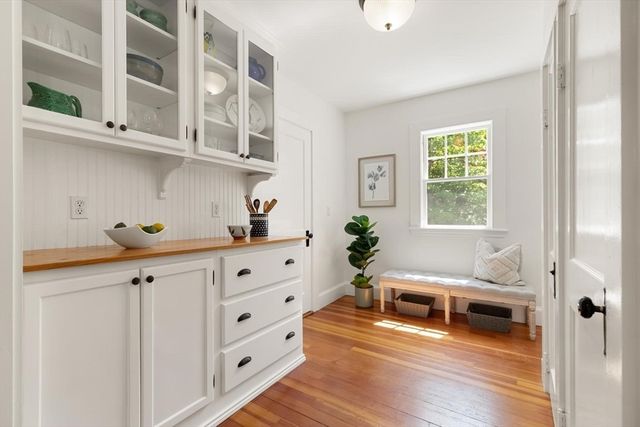 9 Wilson St, Winchester, MA 01890