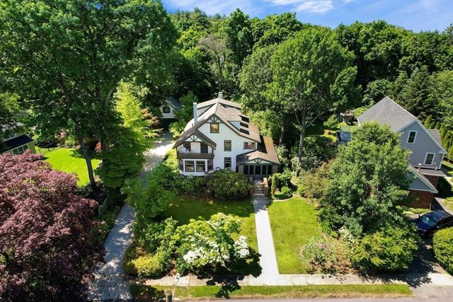 9 Wilson St, Winchester, MA 01890