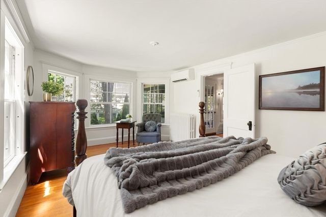 9 Wilson St, Winchester, MA 01890