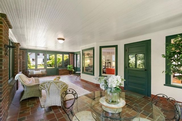 9 Wilson St, Winchester, MA 01890