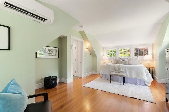 9 Wilson St, Winchester, MA 01890