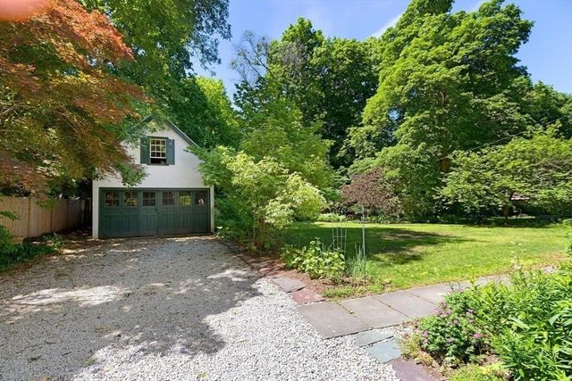9 Wilson St, Winchester, MA 01890