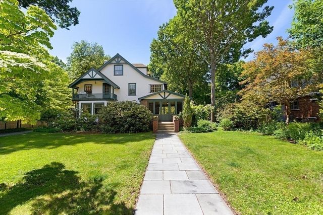 9 Wilson St, Winchester, MA 01890