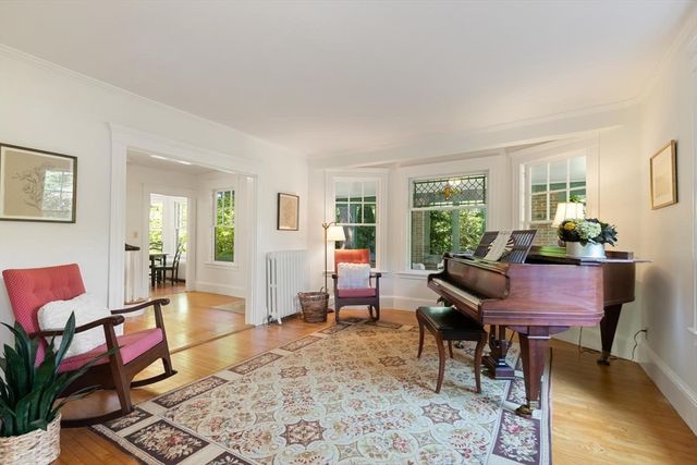 9 Wilson St, Winchester, MA 01890
