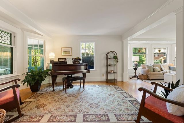 9 Wilson St, Winchester, MA 01890