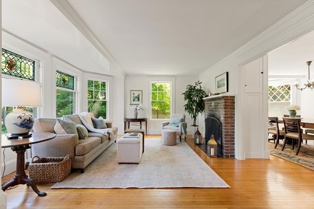 9 Wilson St, Winchester, MA 01890
