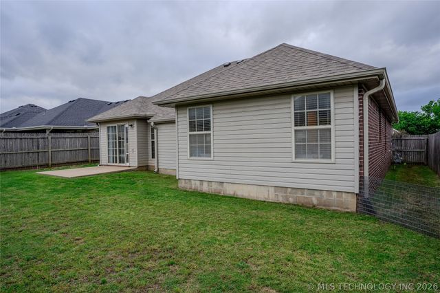 446 NE Katherine Avenue, Bartlesville, OK 74006