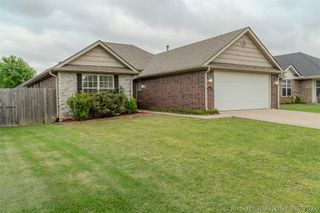 446 NE Katherine Avenue, Bartlesville, OK 74006