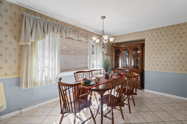 1715 N 76th Avenue, Elmwood Park, IL 60707