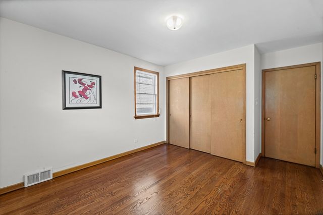 1715 N 76th Avenue, Elmwood Park, IL 60707