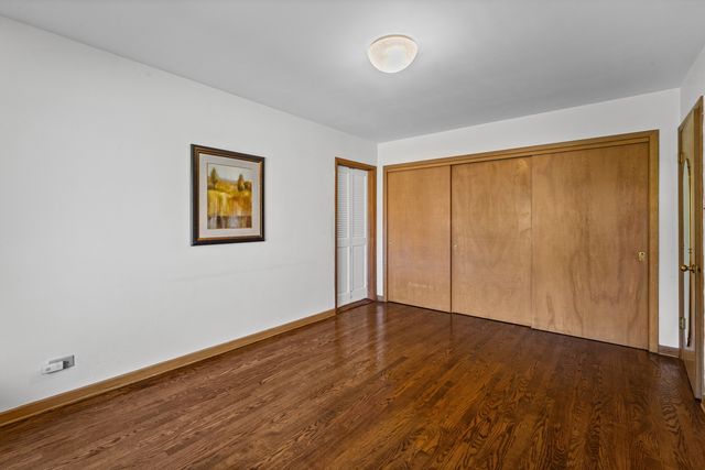 1715 N 76th Avenue, Elmwood Park, IL 60707