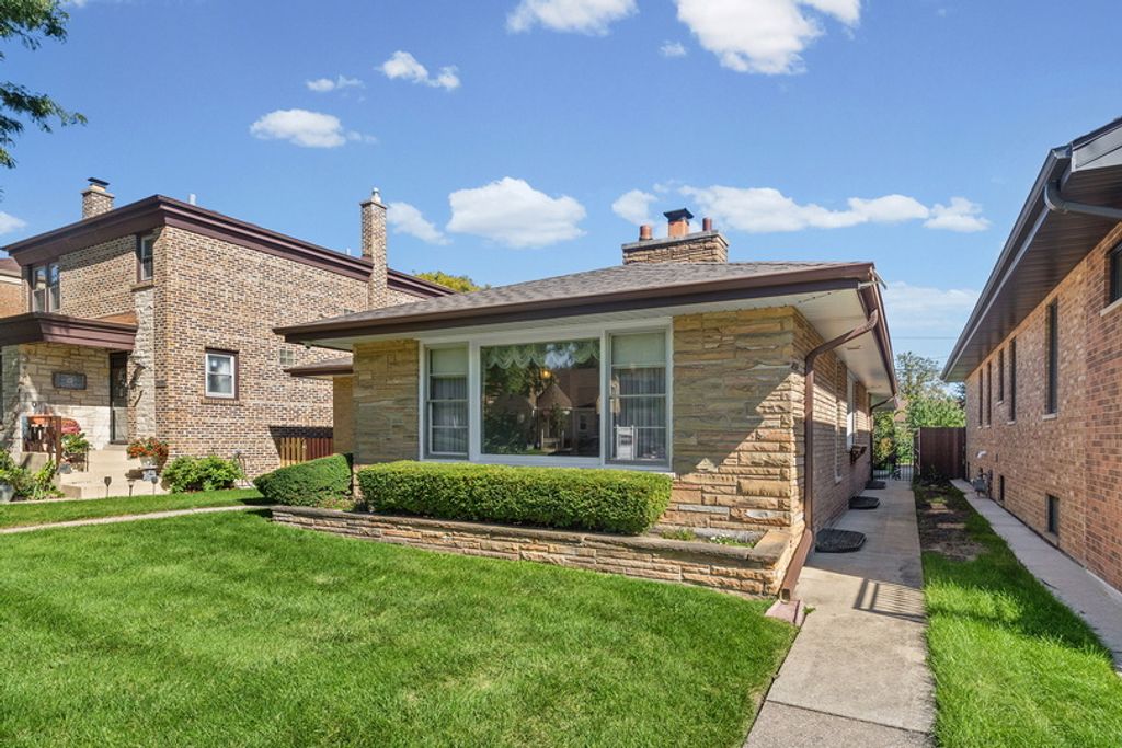 1715 N 76th Avenue, Elmwood Park, IL 60707 — photo 2