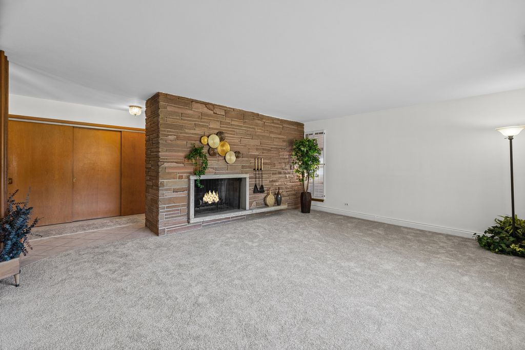 1715 N 76th Avenue, Elmwood Park, IL 60707 — photo 4