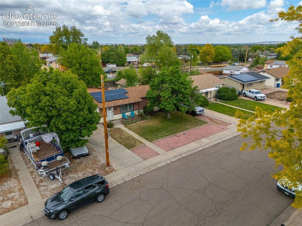 1615 Englewood Drive, Pueblo, CO 81005 — photo 2