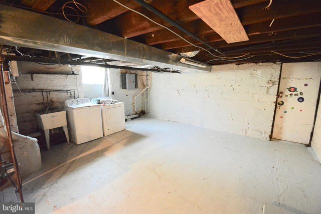 461 FLAMINGO ST, Philadelphia, PA 19128