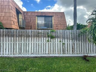 1709 Park Meadows DR 4, Fort Myers, FL 33907
