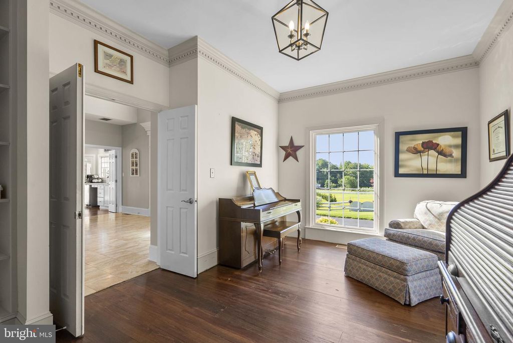 Image 21 of property listing at 101 JORDAN TAYLOR LN, Harwood, MD 20776