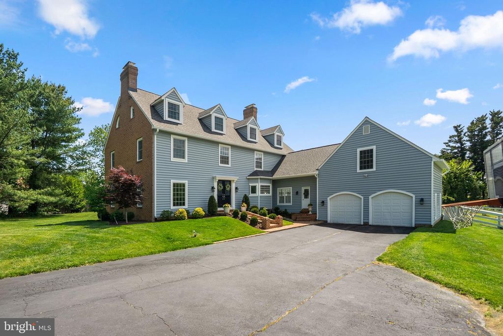 Image 3 of property listing at 101 JORDAN TAYLOR LN, Harwood, MD 20776