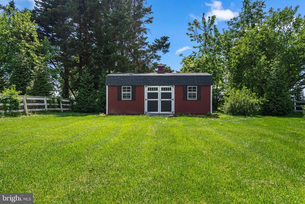 Image 55 of property listing at 101 JORDAN TAYLOR LN, Harwood, MD 20776