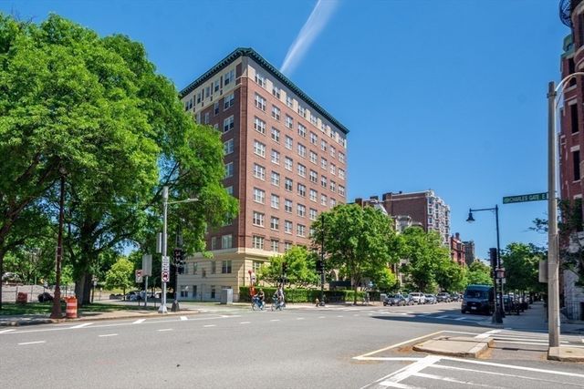 534 Beacon St 203, Boston, MA 02215