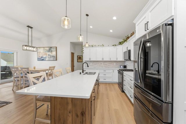 274 Weston ROAD, Holmen, WI 54636