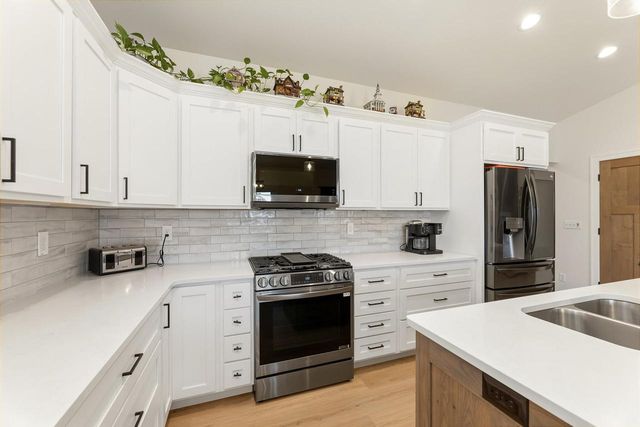 274 Weston ROAD, Holmen, WI 54636
