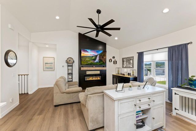 274 Weston ROAD, Holmen, WI 54636