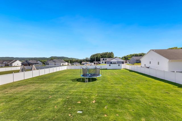 274 Weston ROAD, Holmen, WI 54636