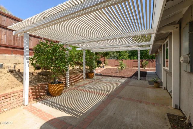 37 Bradford Avenue, Camarillo, CA 93010