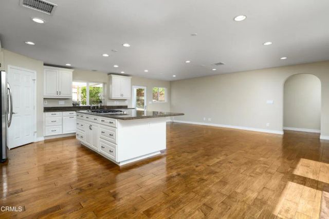37 Bradford Avenue, Camarillo, CA 93010