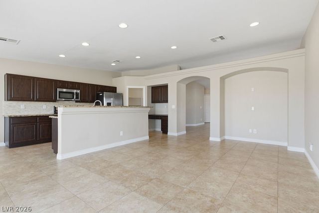 10232 Punch Bowl Falls Court, Las Vegas, NV 89131