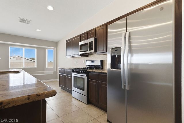 10232 Punch Bowl Falls Court, Las Vegas, NV 89131