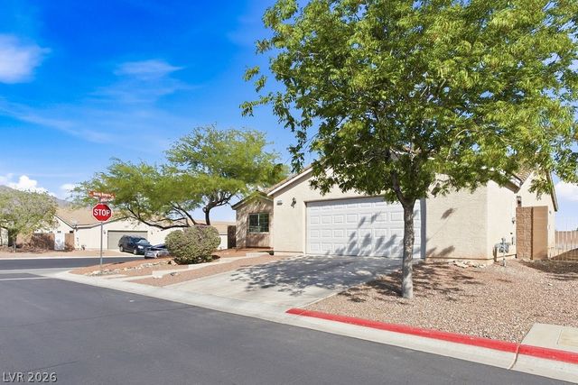 10232 Punch Bowl Falls Court, Las Vegas, NV 89131