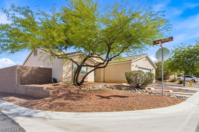 10232 Punch Bowl Falls Court, Las Vegas, NV 89131